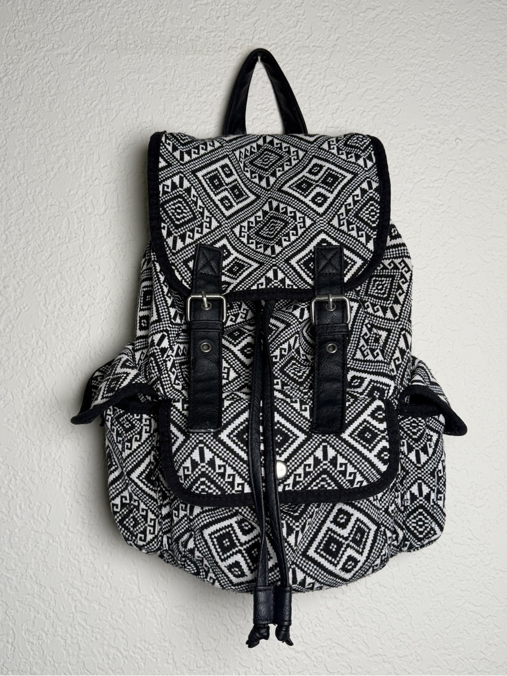 Mudd Black White Aztec Tribal Backpack Boho Geometric Drawstring Faux Leather